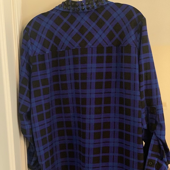 Button down blouse - Picture 2 of 2